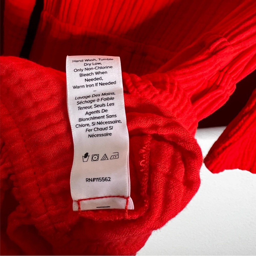 Cinq à Sept Vibrant Red Women's Robe - Picture 8 of 9